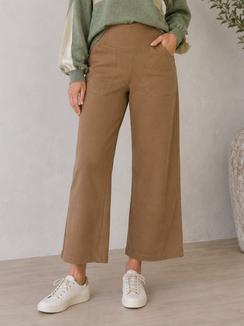 NWT Women With Control Women's Tan Pants Stretch Fabric Wide Leg 2 XS P Ladies